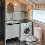 Front In With Sauna بيت للعطل بوجنسي