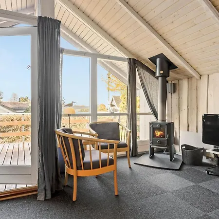 Beautiful In With Kitchen *