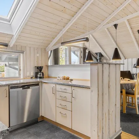 Vakantiehuis Front In With Sauna Bogense
